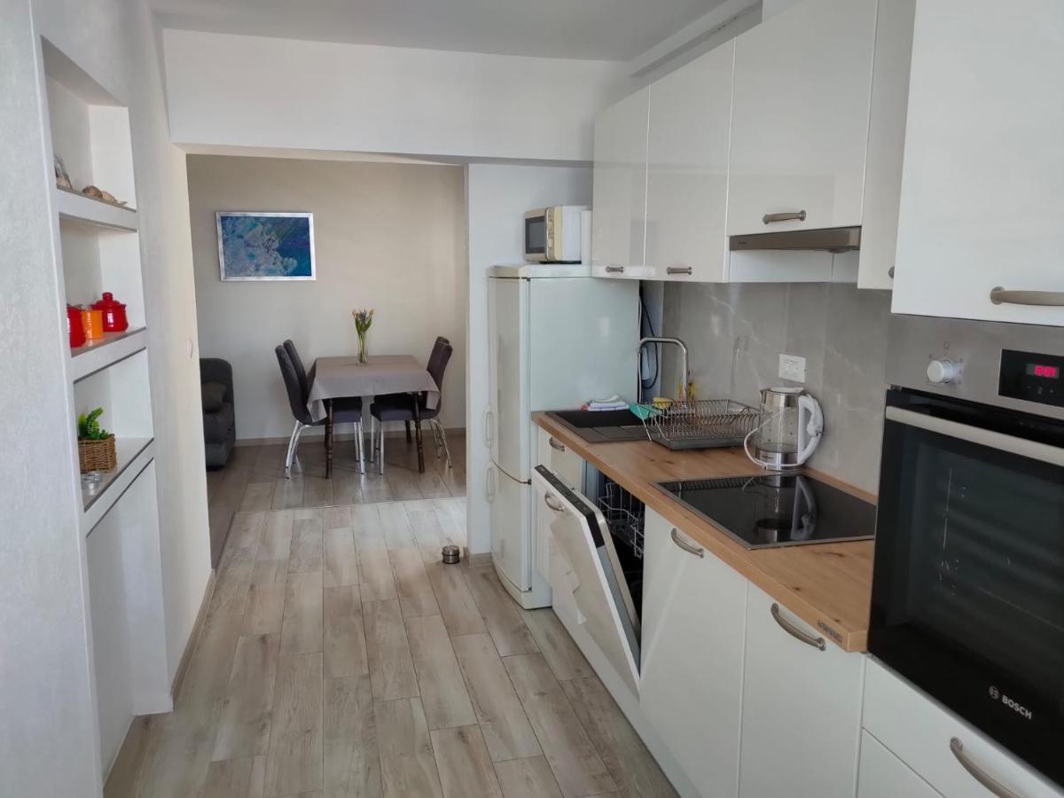 Apartment Adriatic Pavlinovic - *